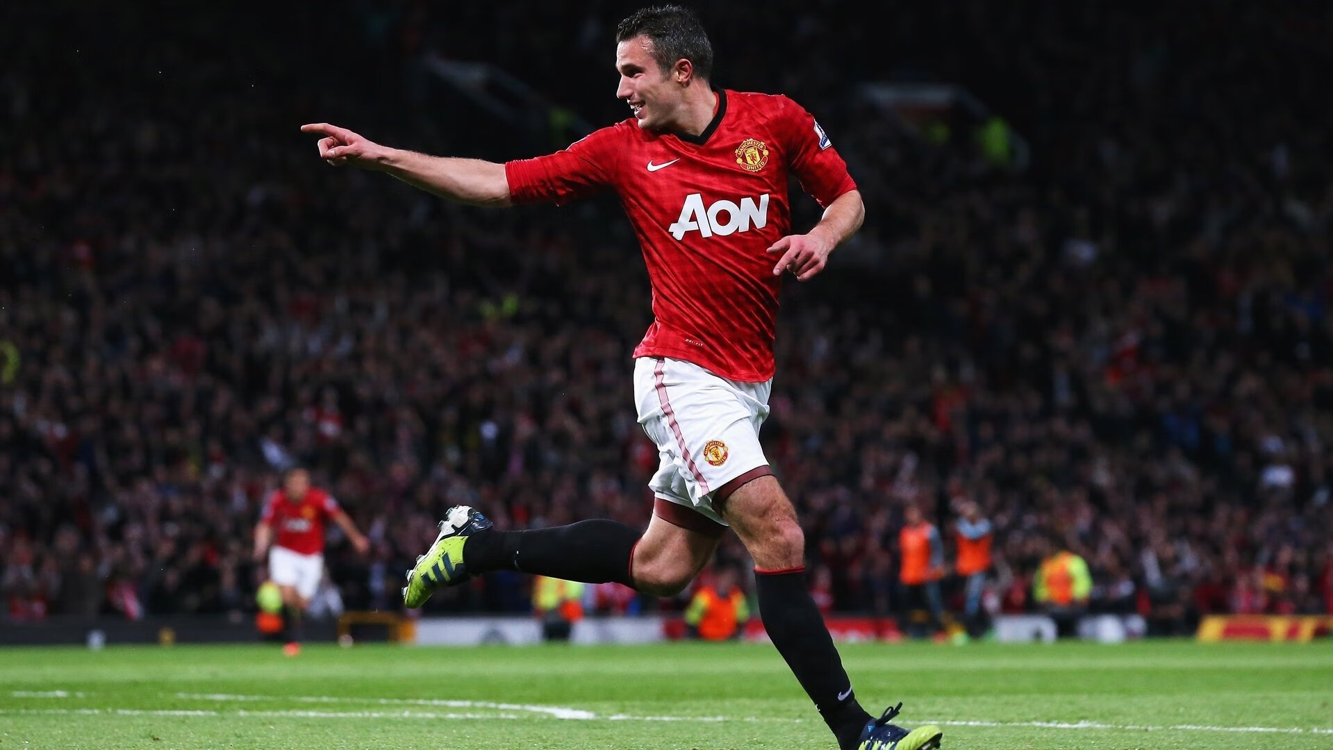 五大联赛是否将球员横向跑位质量列入战术考核重点,五大联赛跑动距离